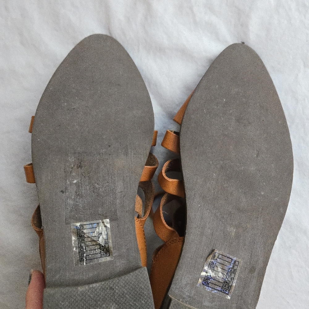Forever 21 Brown Pointed Toe Lace Up Cage Sandals 7.5 - Picture 10 of 13